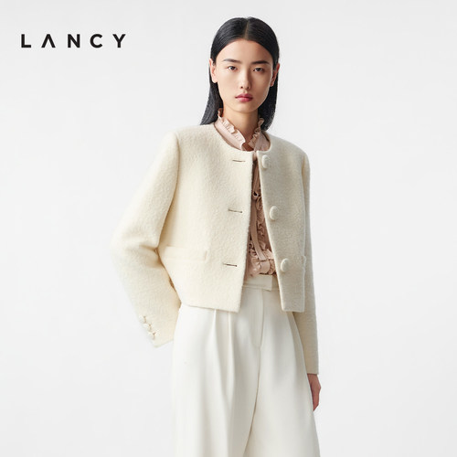 短款剪裁 圆领设计 包布扣饰