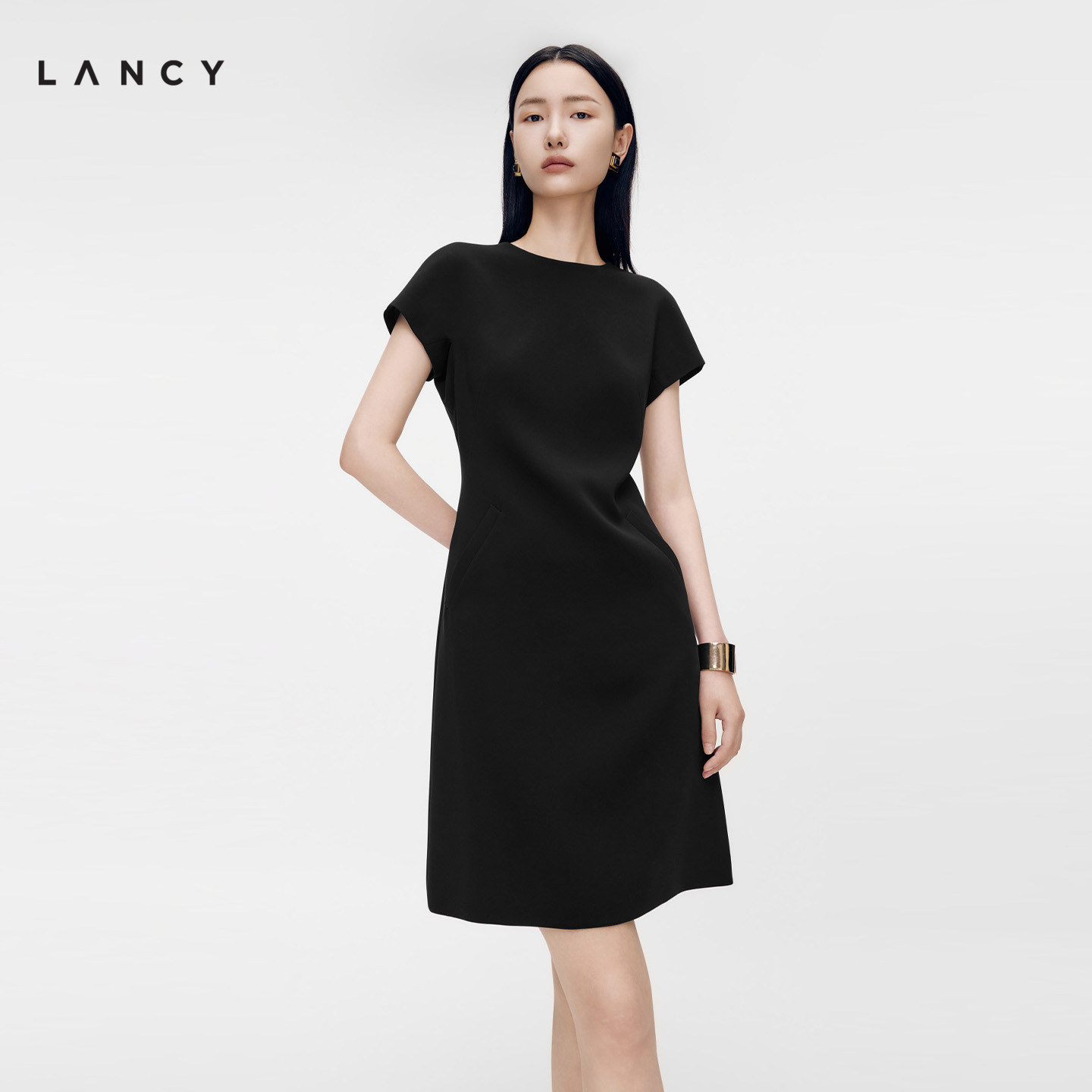 【三醋酸】LANCY/朗姿2026夏新款直筒圆领显瘦小个子短袖连衣裙