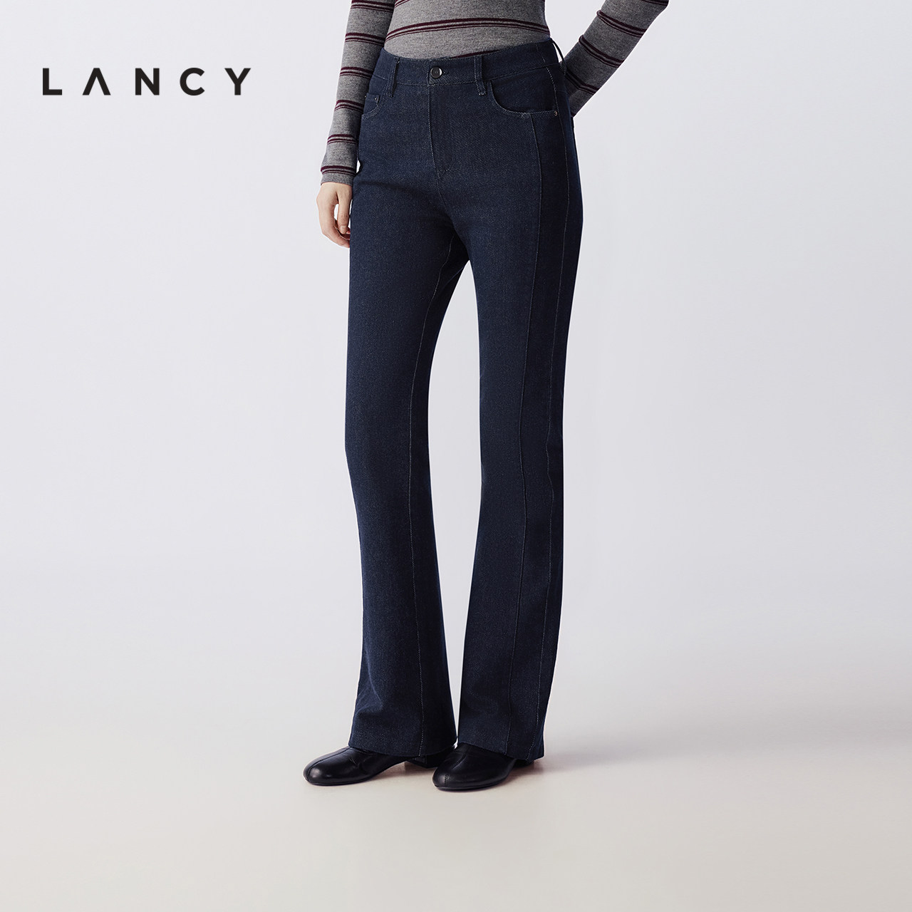 微喇裤型 做旧夹色 修身剪裁