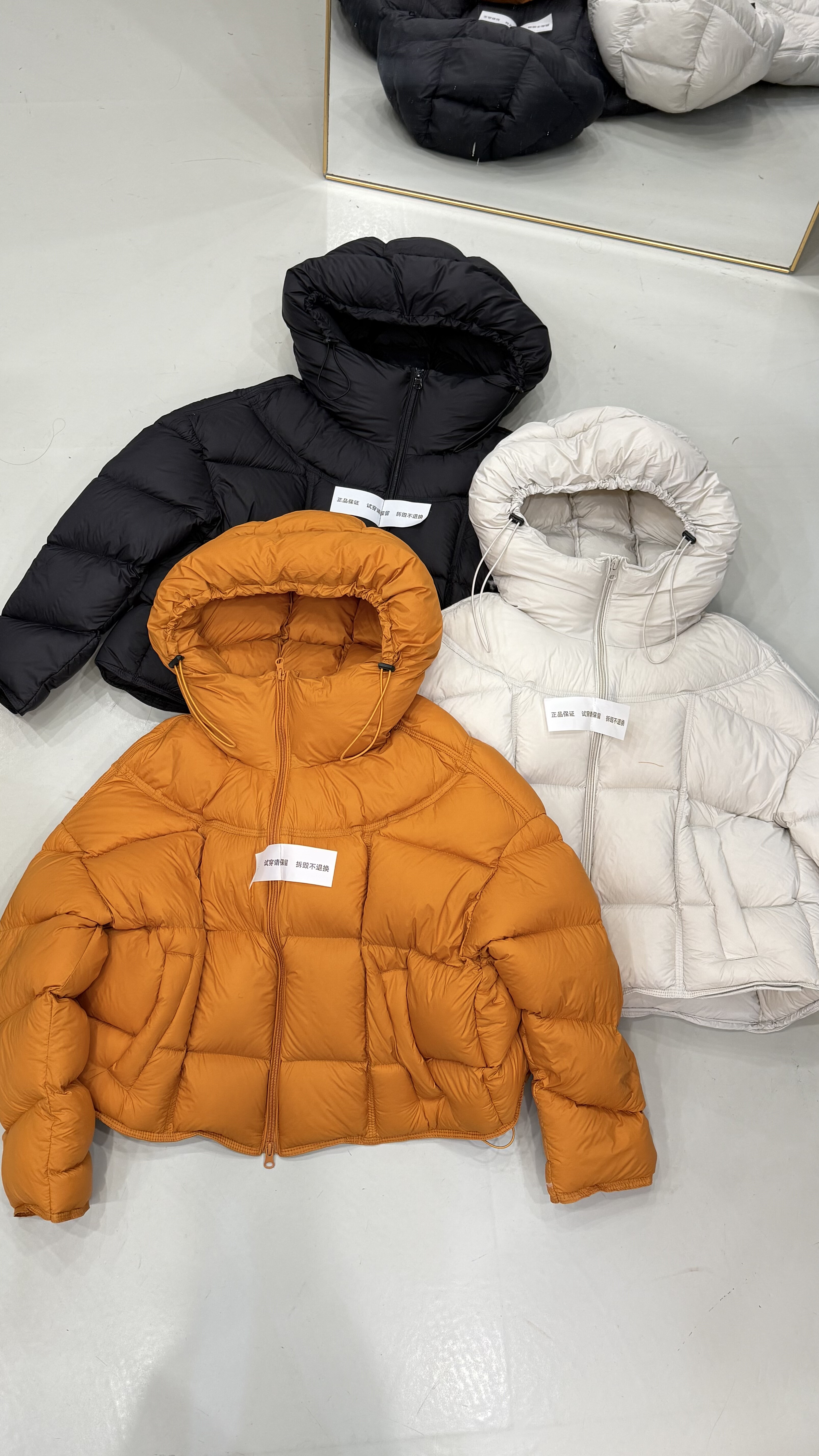 90白鸭绒云朵泡芙羽绒服女款冬季2025新款超好看短款小个子面包服,女装/女士精品,羽绒服,淘宝优惠券,粉丝福利购,淘宝优惠卷