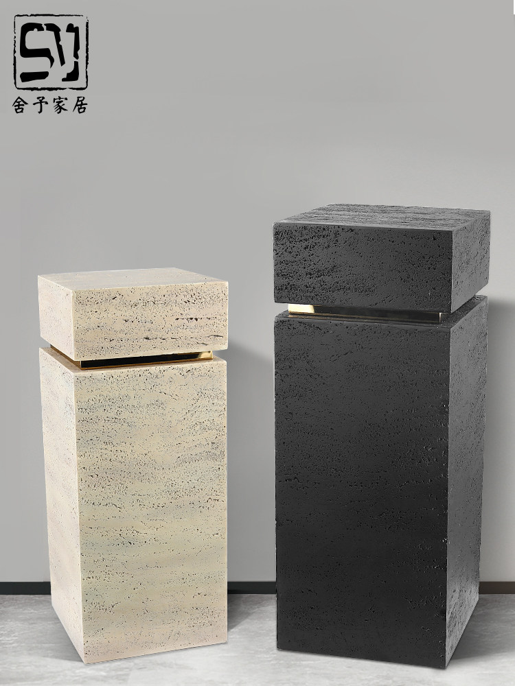 大理石底座雕塑桌,客厅电视柜旁的落地入口艺术展示桌,无障碍豪