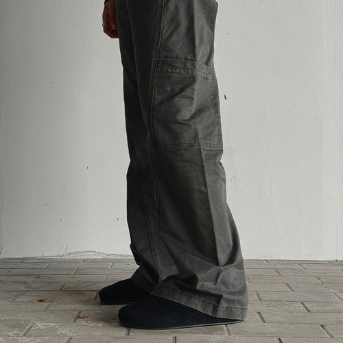 水洗破缝切割石磨”cargo工装裤