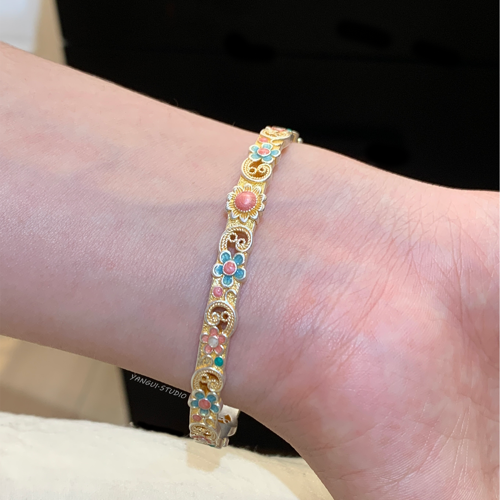 燕归崎山玉国风足银轻奢小众手镯