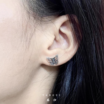 925纯银做旧蝴蝶简约小巧耳钉