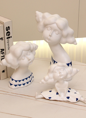 创意树脂Simura字符酒柜装饰现代极简主义客厅，办公室，家庭装饰