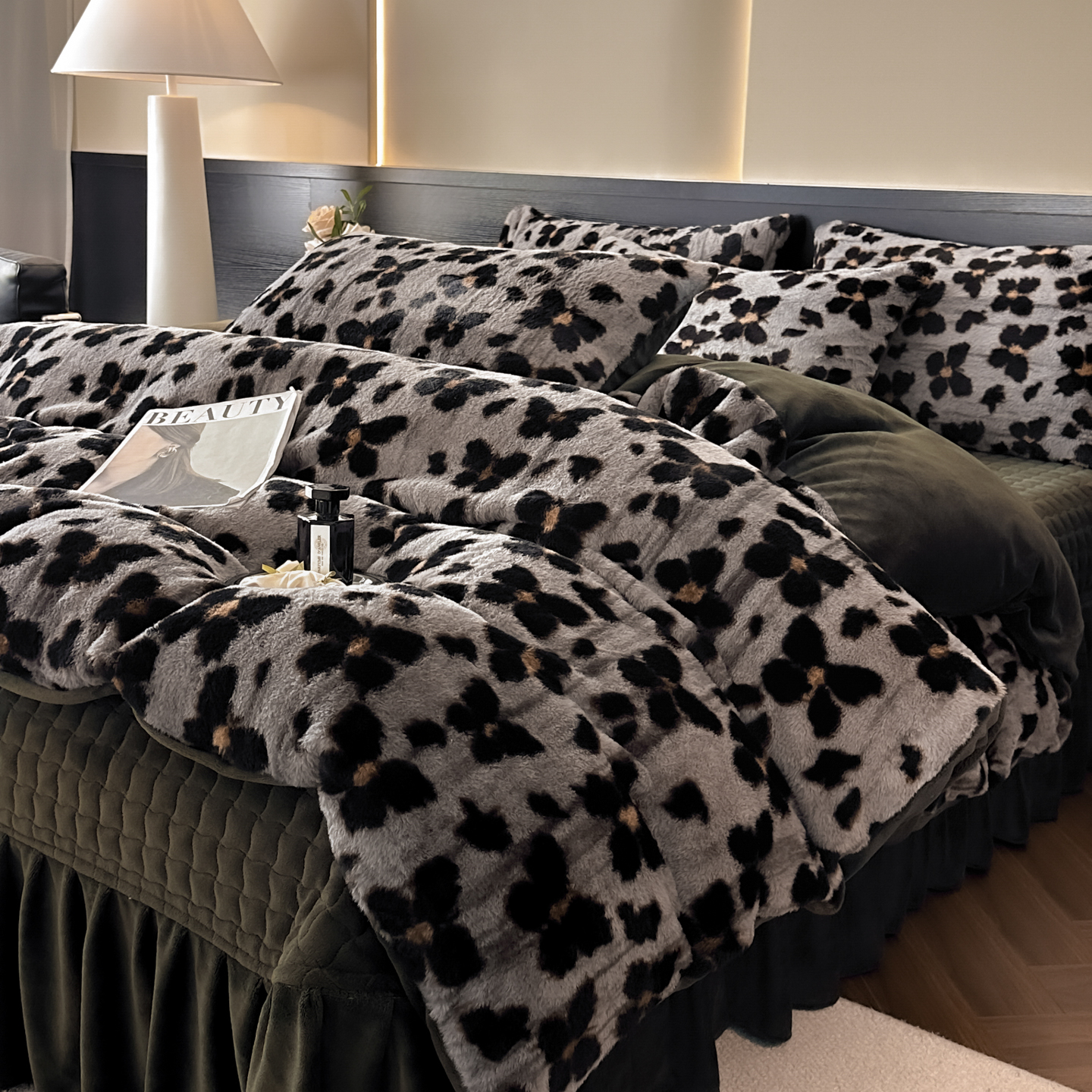 2025新款加厚高克重兔毛绒牛奶绒床盖款四件套毛绒床单床笠被套