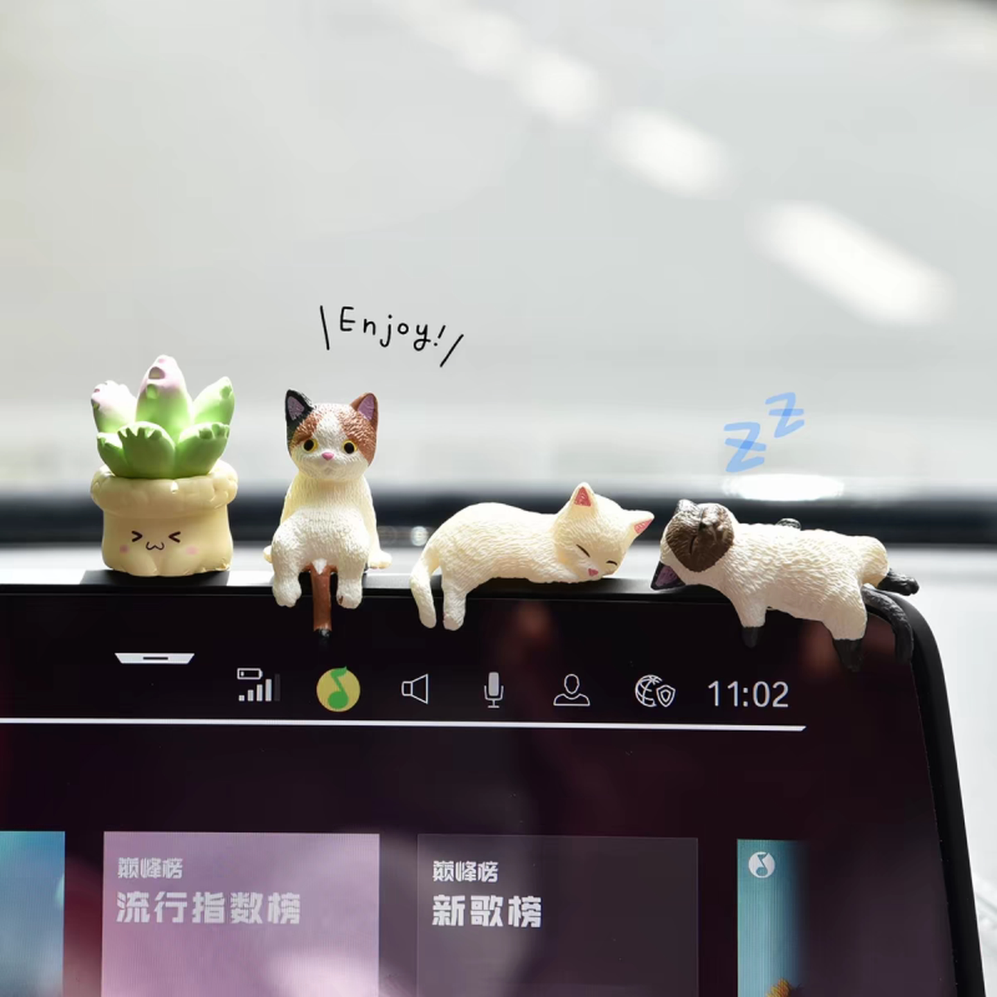 汽车中控屏幕车载趴趴摆件小猫公仔车内饰品后视镜电脑显示器装饰