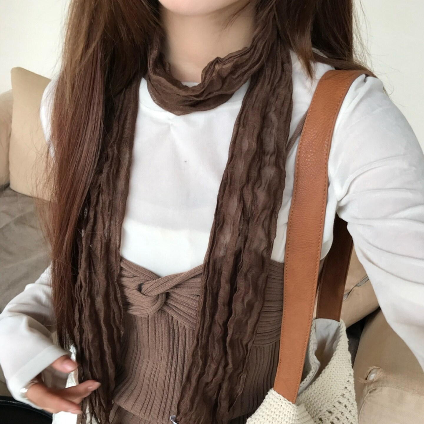 2026新款棉麻围巾女秋冬薄纯色文艺丝巾褶皱百搭围脖旅游防晒披肩