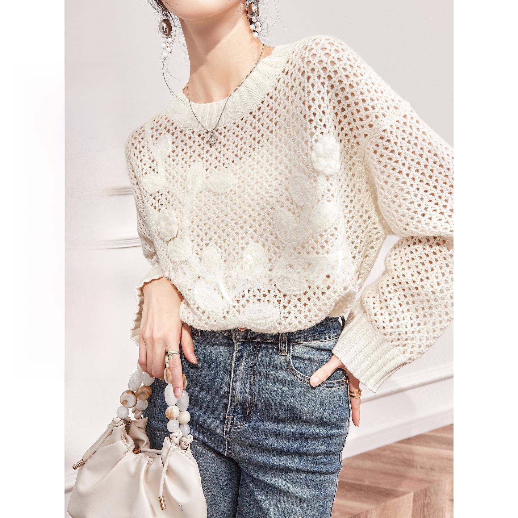 慵懒风软糯毛衣高级感超好看白色独特别致长袖薄款镂空针织衫上衣