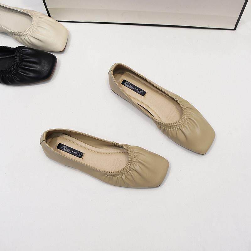 香港新款秋季时尚褶皱软皮软底奶奶鞋女网红百搭方头浅口平底单鞋