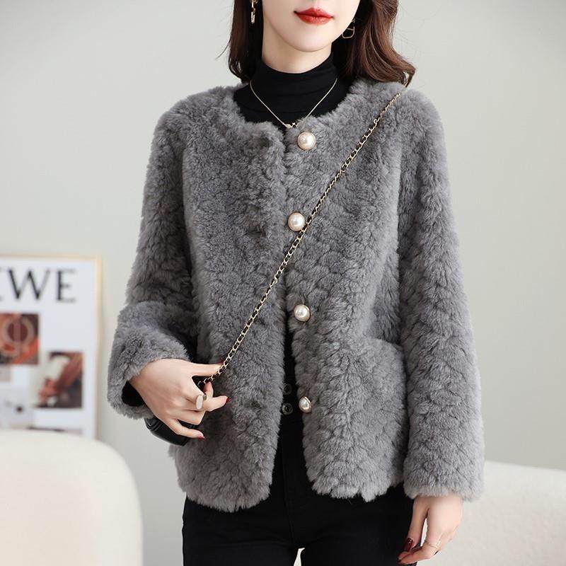 皮草羊剪绒皮毛一体大衣2025秋冬季新款宽松短款圆领羊羔毛外套女