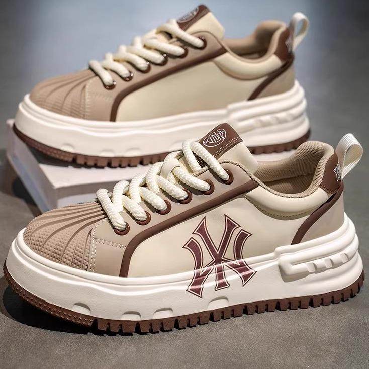 潮牌男鞋秋季皮面时尚百搭休闲板鞋男士增高厚底防滑高级感运动鞋