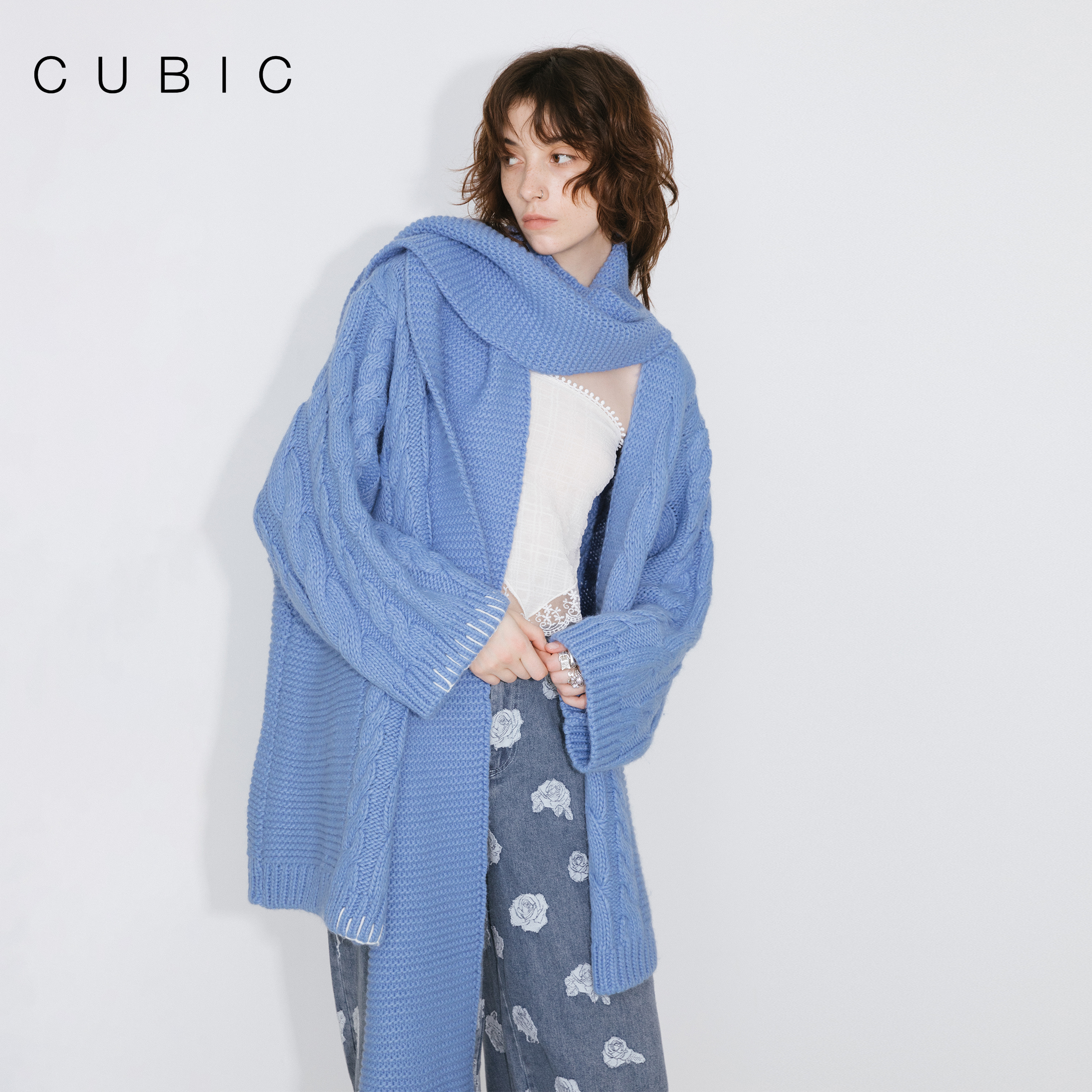 CUBIC复古扭花编织毛衣外套