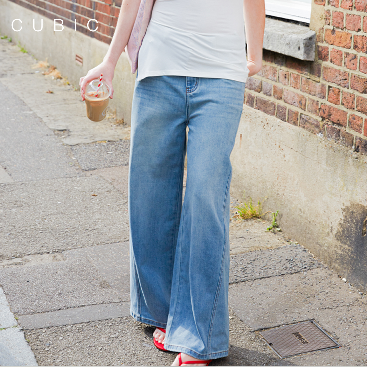 CUBIC中腰直筒休闲牛仔裤