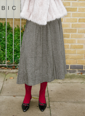 CUBIC经典廓形高级感不规则压褶设计伞裙灰色冬季半身裙