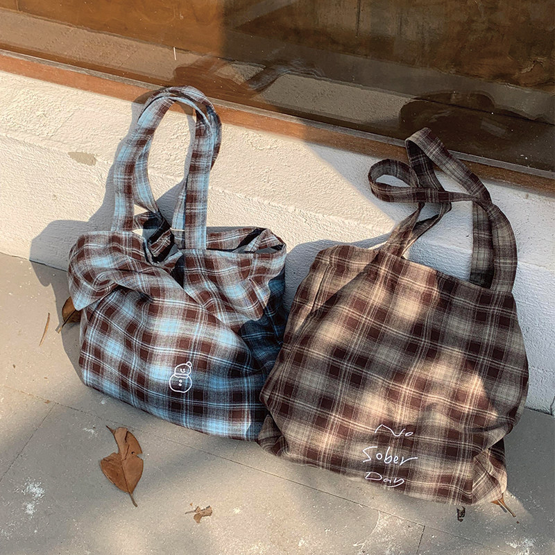 量子猜想原创雪人大容量字母格纹格子百搭ins韩系斜挎单肩托特包