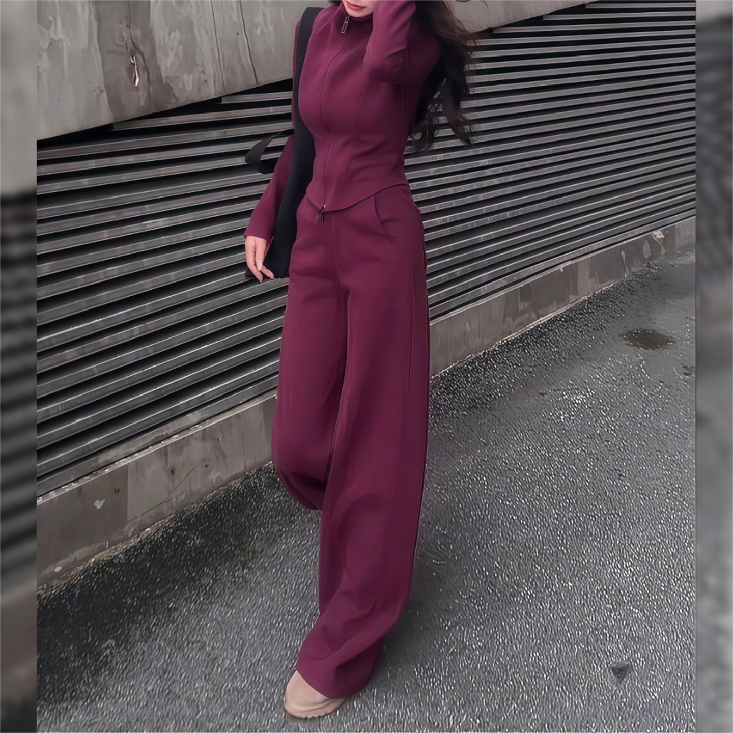 韩系酒红色时尚休闲套装女秋冬修身立领拉链卫衣阔腿裤运动两件套