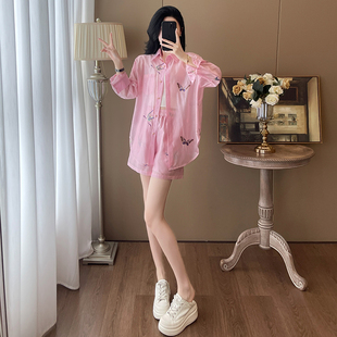 海边出游穿搭套装女2025夏季新款宽松洋气减龄衬衫短裤休闲两件套