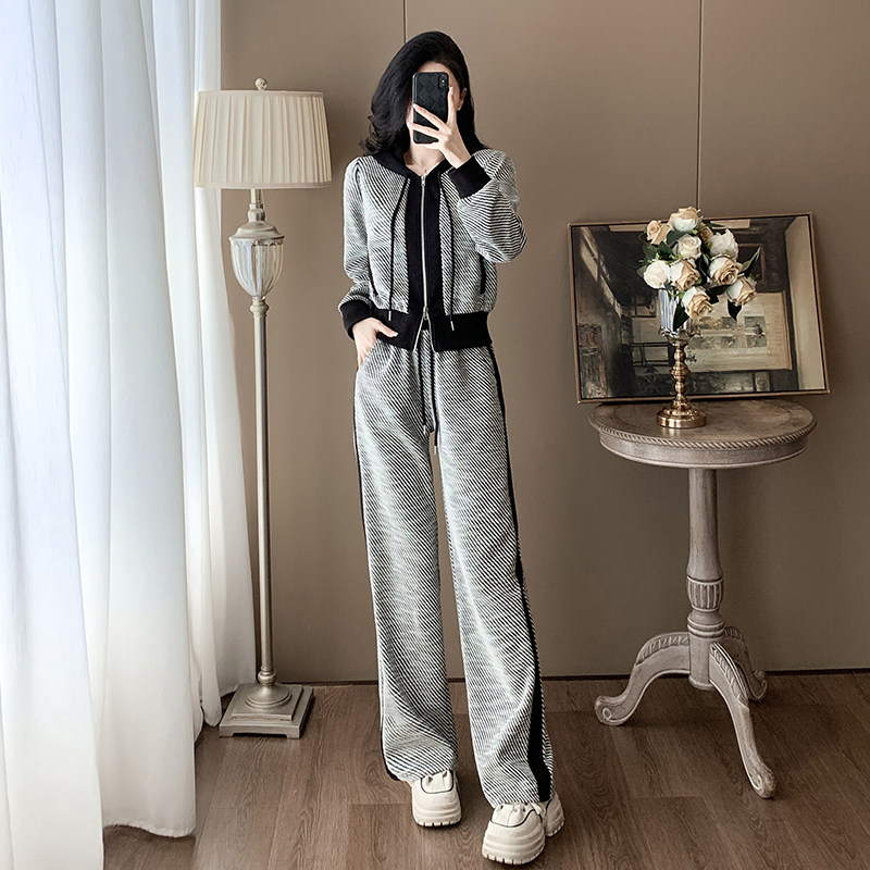 休闲运动套装女春秋新款宽松显瘦减龄拼色连帽卫衣阔腿裤两件套潮