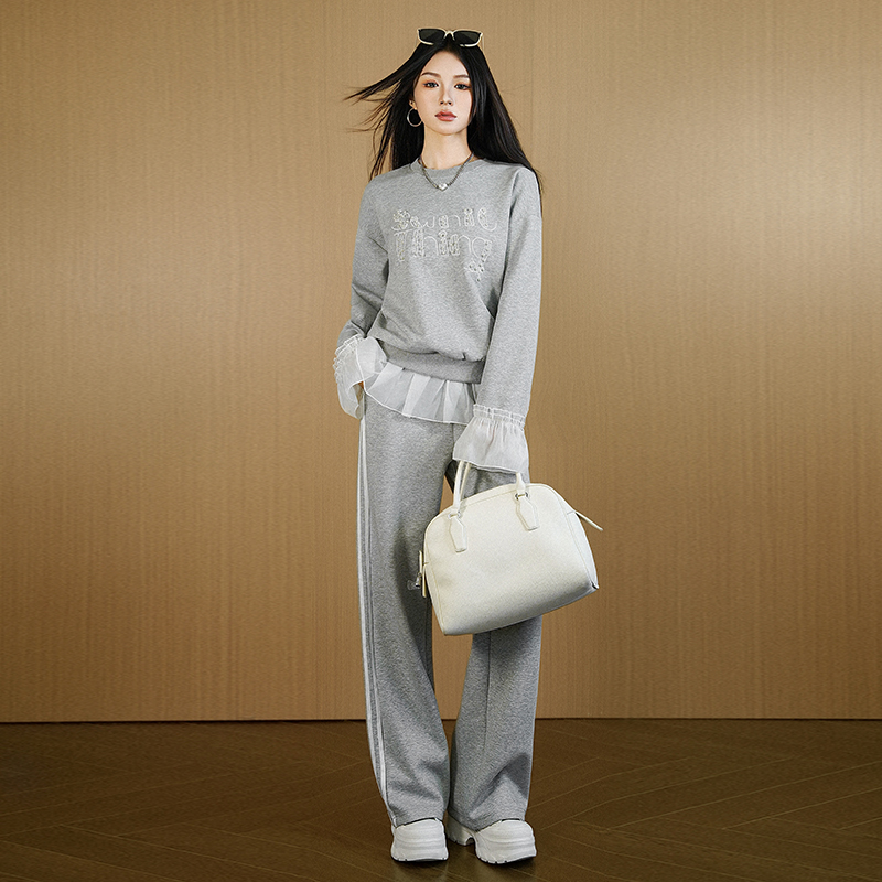 设计感时尚休闲套装女秋冬季蕾丝拼接灰色卫衣阔腿裤高级感两件套