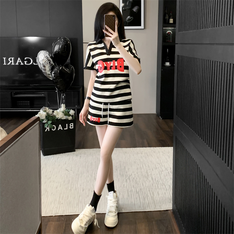 条纹印花字母短袖短裤休闲套装女2024夏季新款宽松显瘦运动两件套