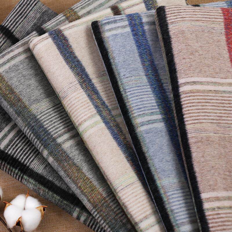 格纹毛呢面料 秋冬外套服装面料 羊毛毛呢面料 格子呢料现货