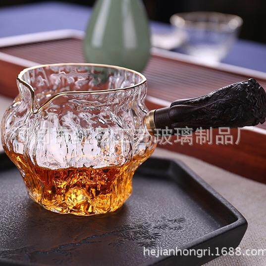 日式玻璃公道杯加厚耐热实木侧把锤纹金边公杯分茶器大号功夫茶具