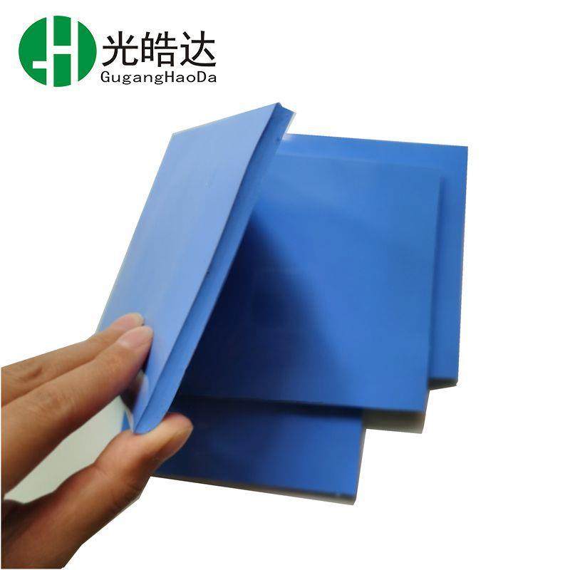 自粘导热绝缘垫片 芯片CPU导热硅胶垫 硅胶散热棉片软性导热泥6W