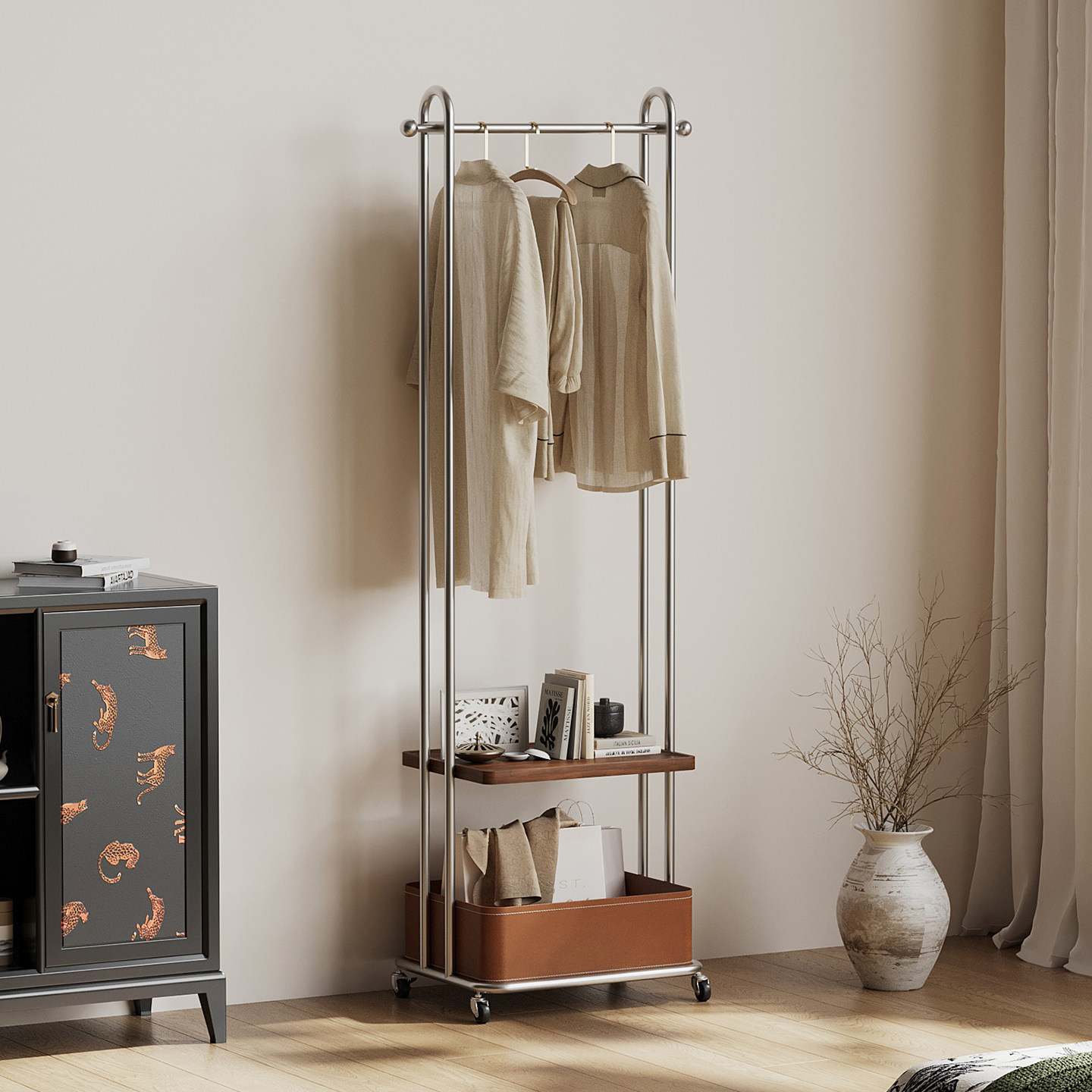 耶特不锈钢马鞍皮轻奢落地挂衣架