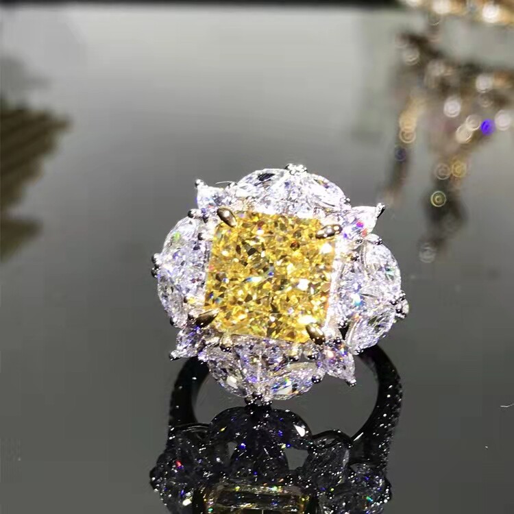 PT950铂金镶嵌进口莫桑钻4克拉钻戒欧美女生气质黄钻花型指环气质