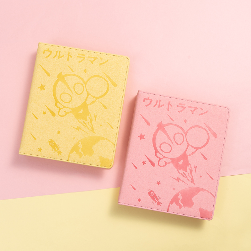 奥特曼小本卡的游戏卡牌小卡册