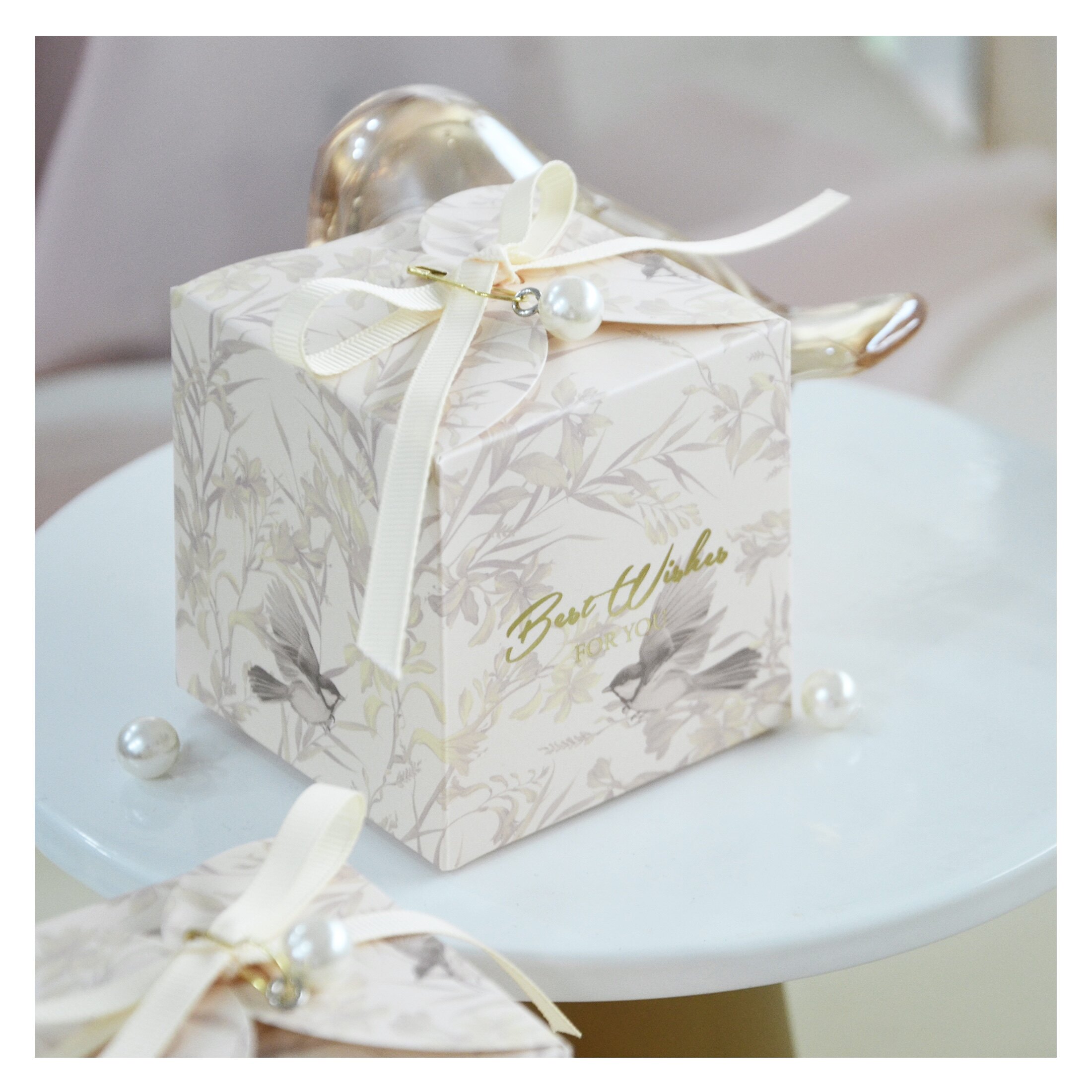 婚礼香槟色喜糖盒简约复古结婚喜糖袋酒红色高级感丝带纸糖盒