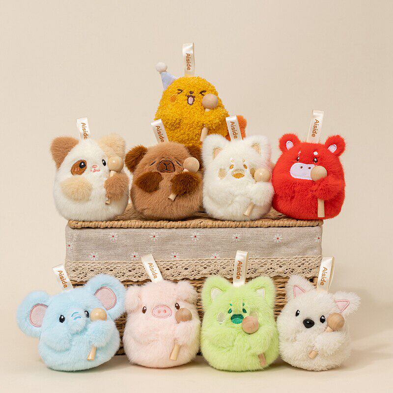 正版木鱼敲敲动物卡通毛绒挂件炸虾马年造型包包钥匙扣装饰抱枕