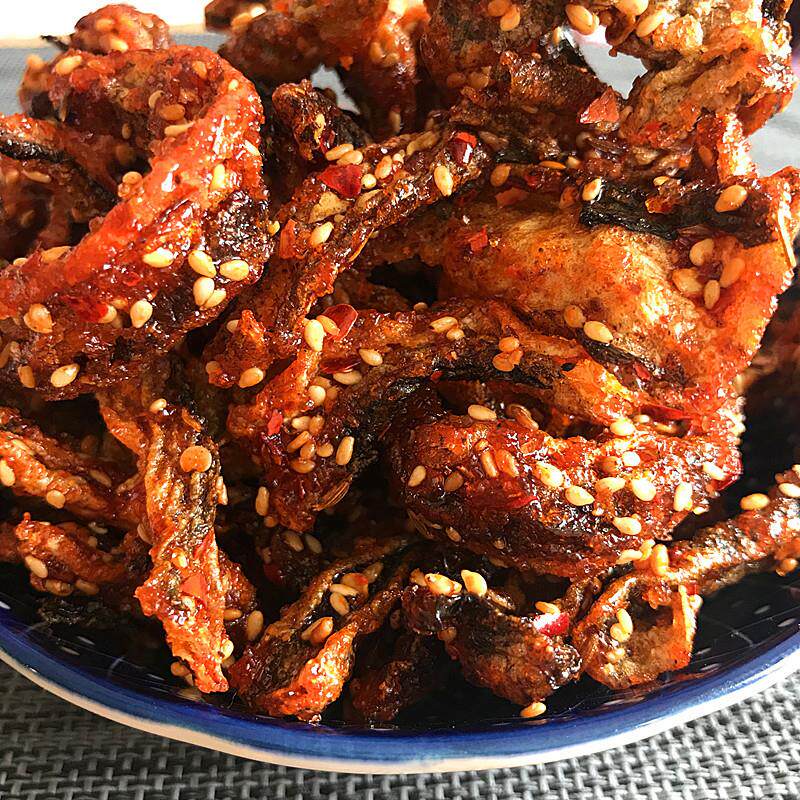 正宗大连特产即食鱼皮香辣鱼皮500g海鲜零食麻辣鱼皮干蜜汁甜辣鳕