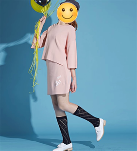 气质直筒粉嫩包臀针织半身短裙女 修身 大牌正品 EESM72304N夏季