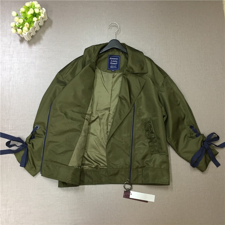 春秋款时尚纯色休闲外套