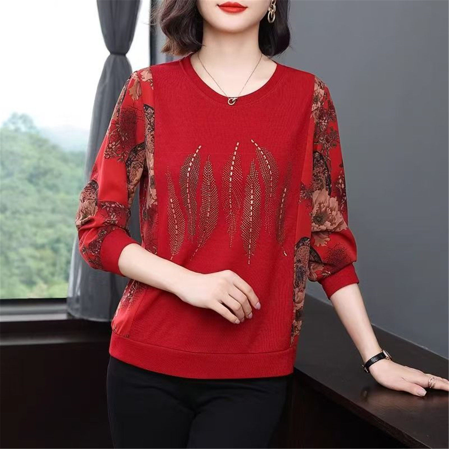 红色长袖t恤女春秋款中年妈妈装