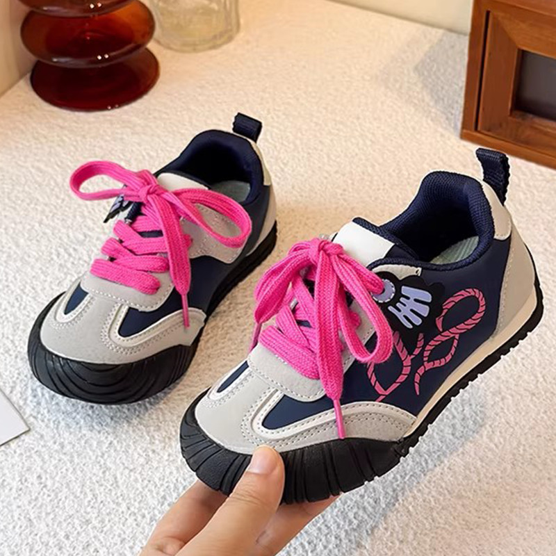 女童运动鞋撞色德训鞋防滑耐磨休闲男童百搭软底儿童春秋透气童鞋