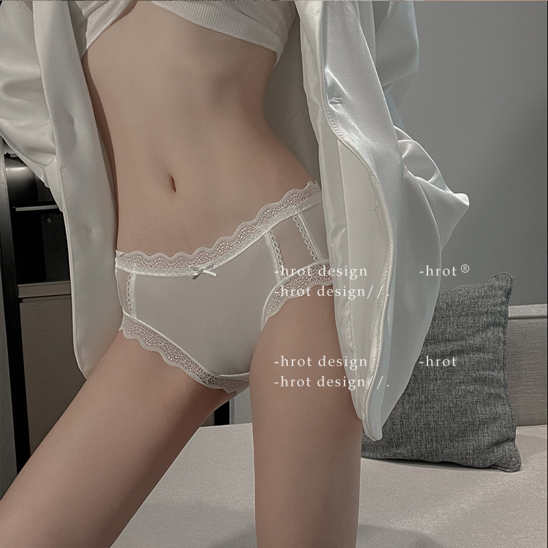 轻盈纯欲风蕾丝情调性感惑内裤