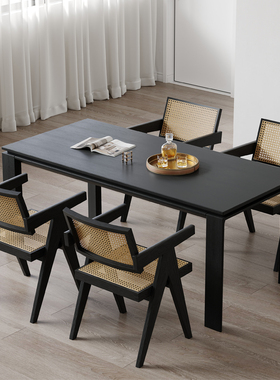 意式极简黑色白橡木餐桌现代简约侘寂风长方形2025新款餐桌椅组合