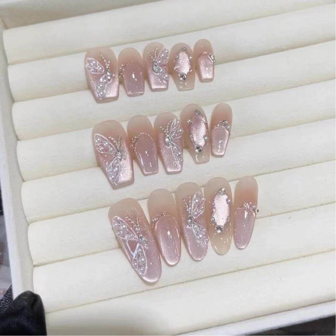 纯手工穿戴甲爱丽丝仙女蝴蝶猫眼珍珠裸色高级轻奢光疗美甲穿戴甲,彩妆/香水/美妆工具,美甲工具,淘宝优惠券,粉丝福利购,淘宝优惠卷