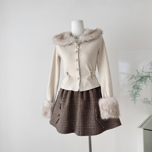 Sweet草莓女孩甜心花絮可拆卸毛领长袖修身上衣秋格纹半裙套装