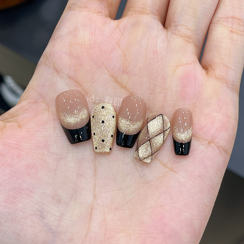 法式穿戴甲中长款2025新年款猫眼指甲贴片春夏高级感手工穿戴美甲