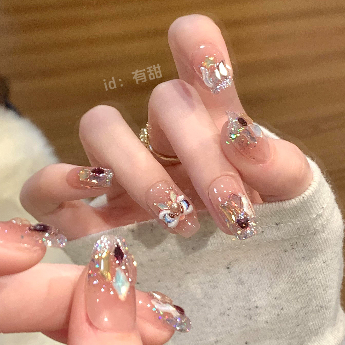 醒狮穿戴甲中长款高级感裸色指甲贴片2025新款纯手工绝美穿戴美甲,彩妆/香水/美妆工具,穿戴甲/甲片,淘宝优惠券,粉丝福利购,淘宝优惠卷