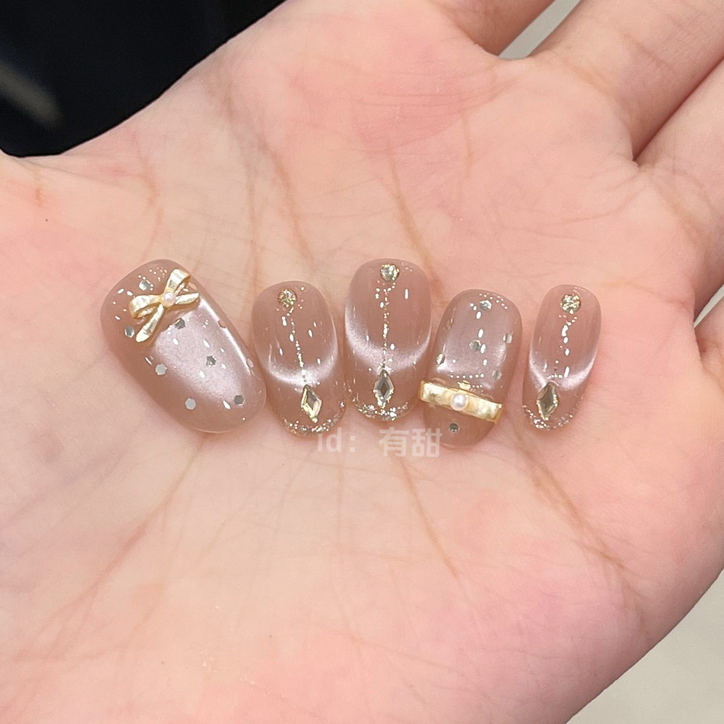 纯手工不掉钻绝美显白猫眼美甲