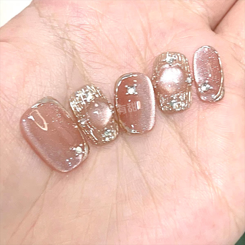 布契拉提穿戴甲短款2025新年款绝美猫眼穿戴美甲高级感手工短戴甲