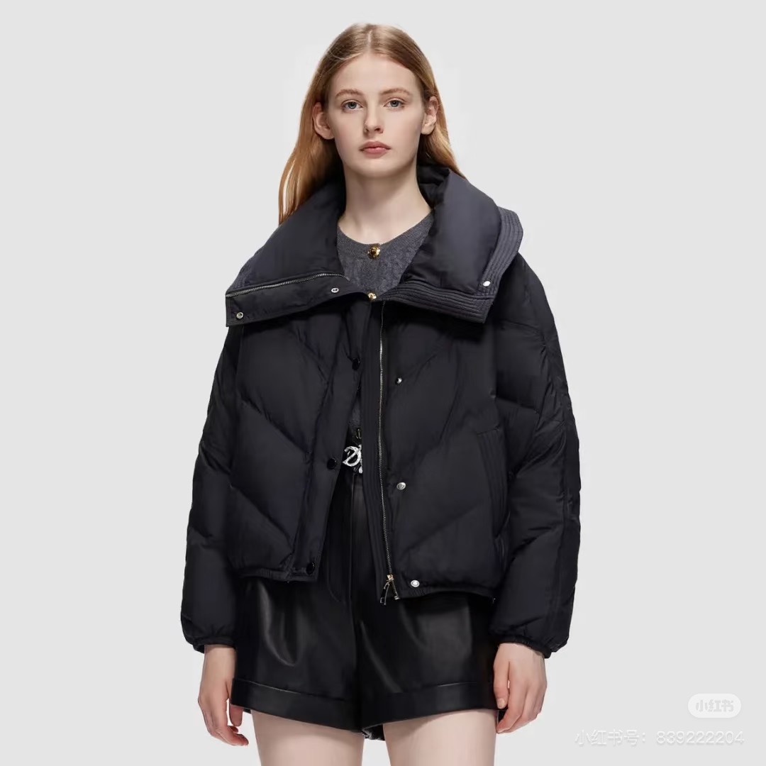 歌家女装  黑色鹅绒羽绒服 EWD353L01500