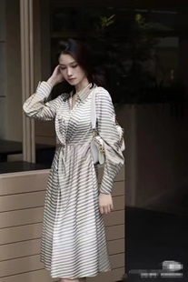 歌L思  24年全标大货   茶棕色桑蚕丝连衣裙 EWW351Y02600