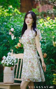 歌家女装 EWE322Y20600 21年全标大货 绿花卉连衣裙