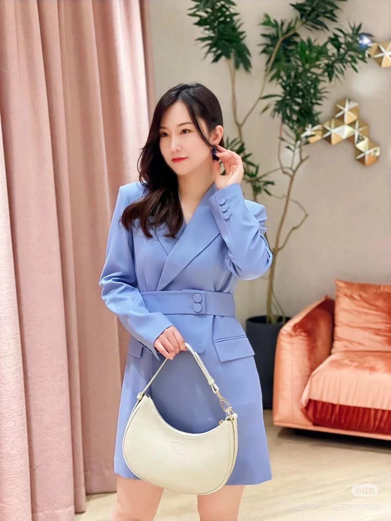 歌L思  22年全标大货   米白色牛皮包包